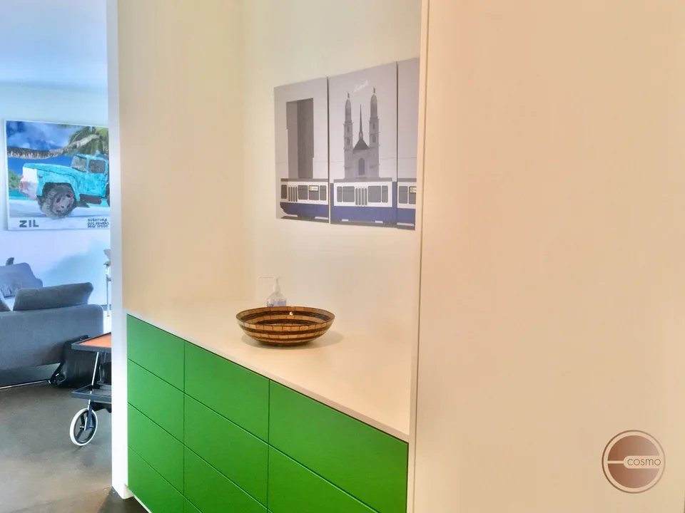 STILVOLLES 4.5 ZI. APARTMENT MITTEN IN DER STADT / STYLISH 4.5 ROOM APARTMENT IN THE MIDDLE OF CITY