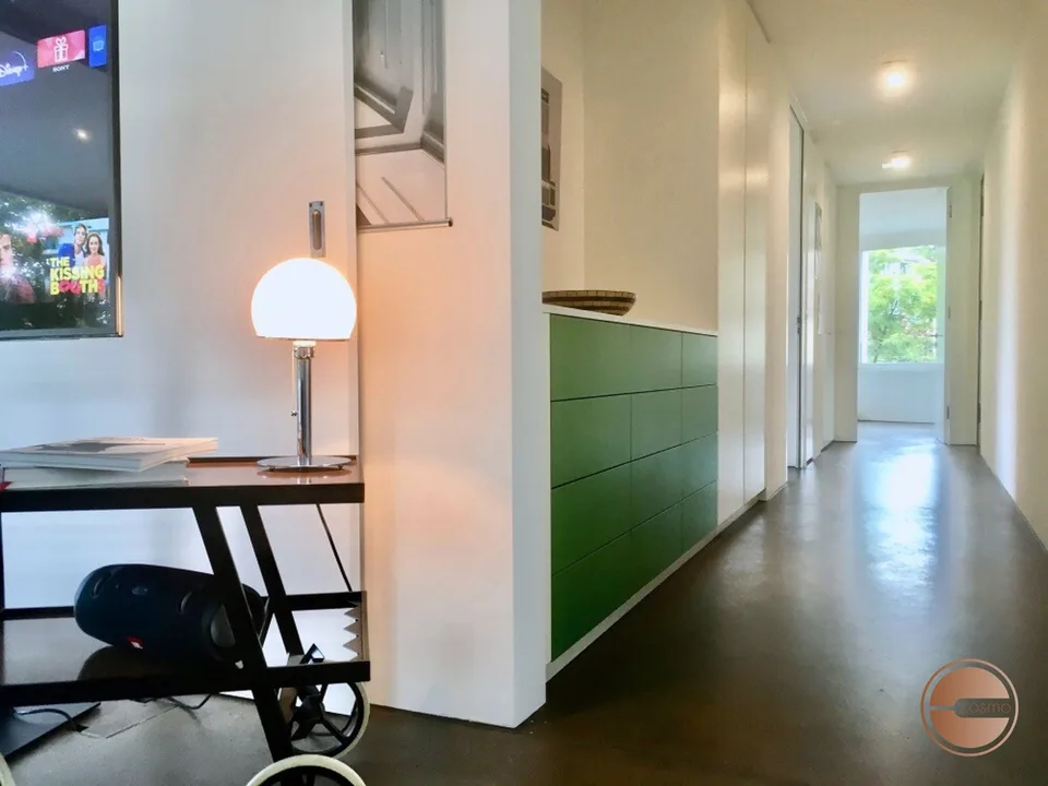 STILVOLLES 4.5 ZI. APARTMENT MITTEN IN DER STADT / STYLISH 4.5 ROOM APARTMENT IN THE MIDDLE OF CITY