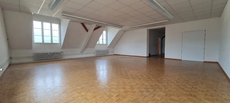 schöne Räumlichkeiten als Atelier oder Büro nutzbar