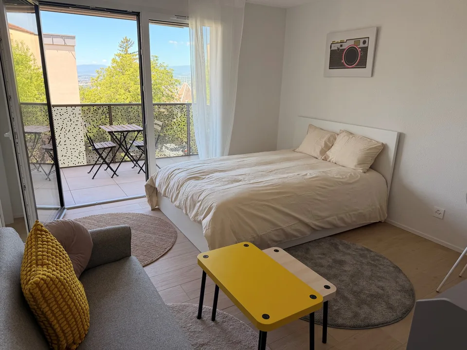 Studio meublé, lumineux et moderne