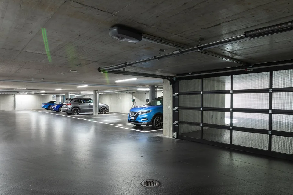 LUGANO, CORSO ELVEZIA 35 - AFFITTASI POSTI AUTO INTERNI – foto 6 di 7