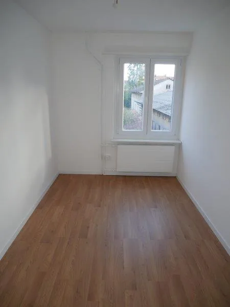 Mehrfamilienhaus-Ensemble mit grossem Potenzial zu verkaufen! – Foto 6 von 12