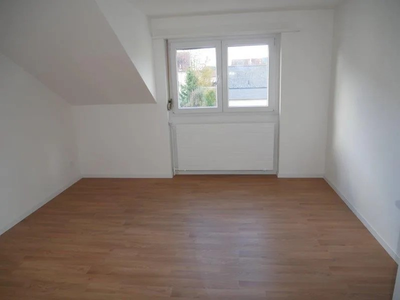 Mehrfamilienhaus-Ensemble mit grossem Potenzial zu verkaufen! – Foto 7 von 12