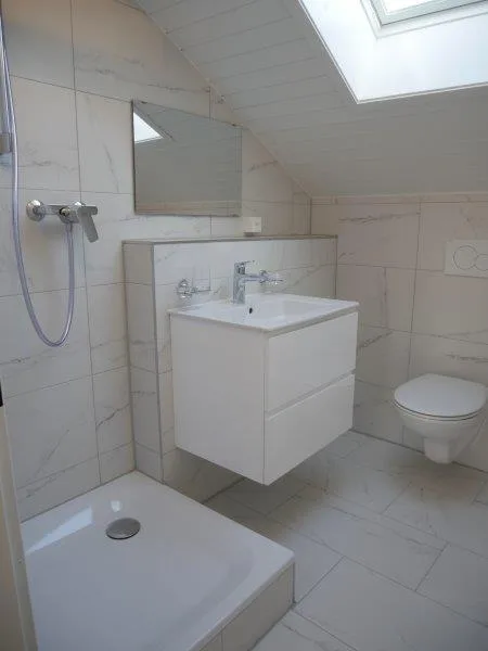 Mehrfamilienhaus-Ensemble mit grossem Potenzial zu verkaufen! – Foto 9 von 12