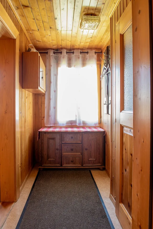 sonnige Dachwohnung im Chalet, direkt bei der Seilbahn – Foto 7 von 9
