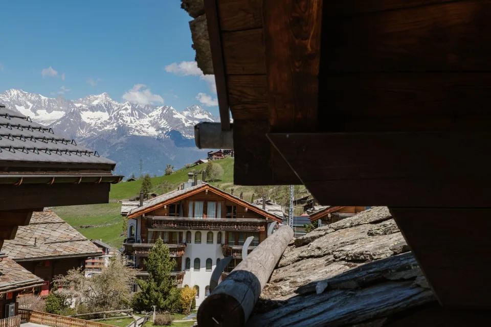 sonnige Dachwohnung im Chalet, direkt bei der Seilbahn – Foto 8 von 9