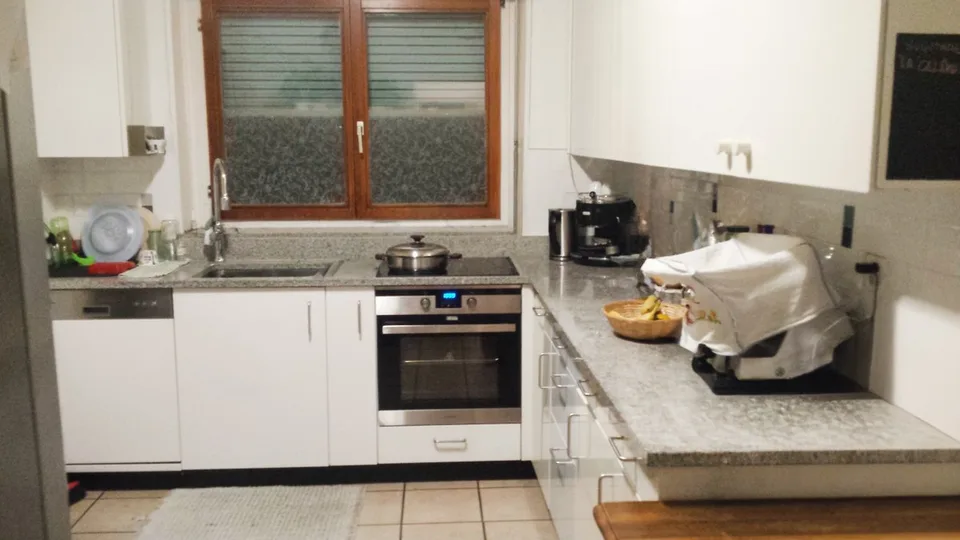 Große Villa mit 9 Zimmern, Swimmingpool und großem Garten
