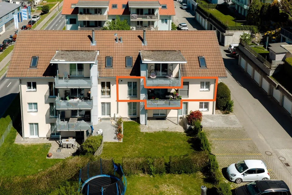 Attractive rental property in a modernized multi-family house