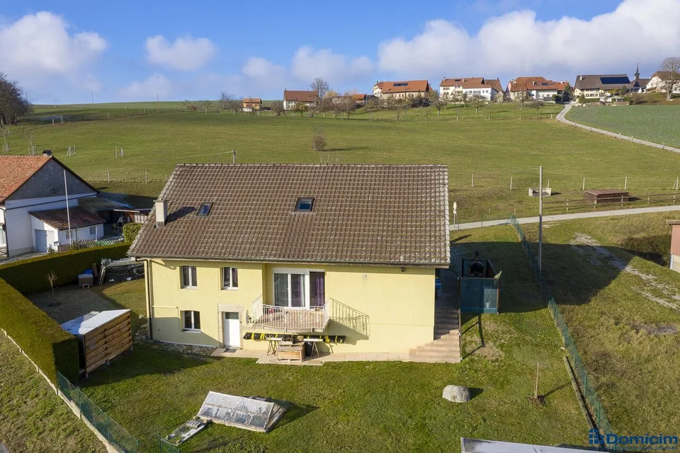 Ferme rénovée de 5.5 pièces au coeur de la nature