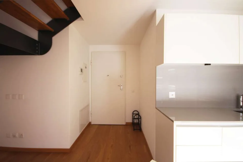 Mendrisio-Capolago: modernes 2,5-Zimmer-Duplex im Kern – Foto 6 von 9