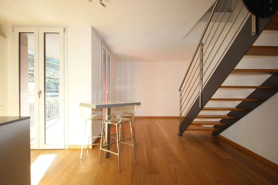 Mendrisio-Capolago: duplex moderne 2,5 pièces dans le noyau