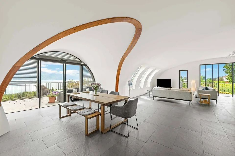 Attico eccezionale con vista panoramica sul Lago di Ginevra