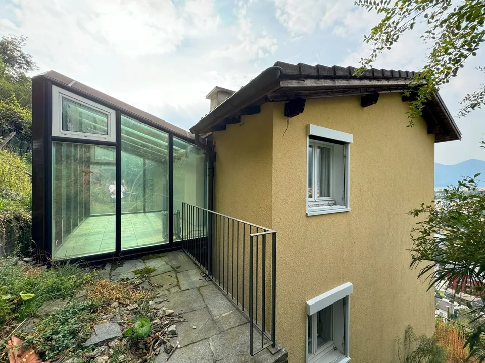 Haus mit 4 Zimmern zum Verkauf in Solduno