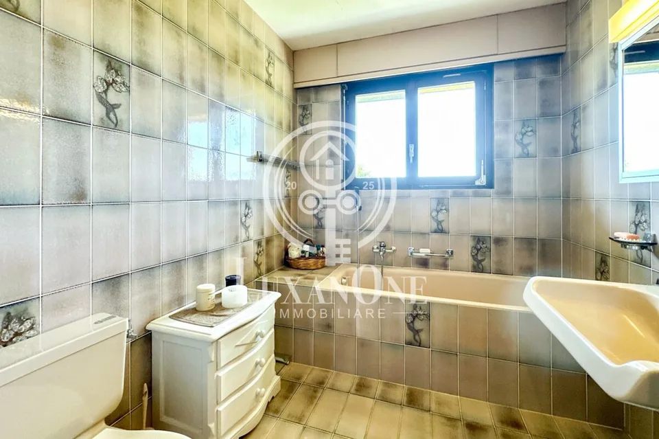 Fascino ticinese e panorama mozzafiato – 4.5 locali con vista lago a 180° – foto 16 di 18