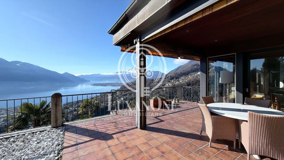 Fascino ticinese e panorama mozzafiato – 4.5 locali con vista lago a 180° – foto 9 di 18