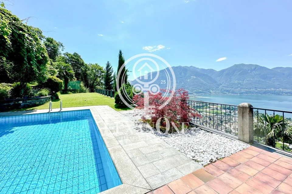 Fascino ticinese e panorama mozzafiato – 4.5 locali con vista lago a 180° – foto 6 di 18