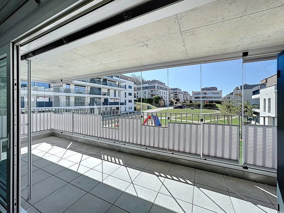 Appartement en sous-attique de 4.5 pièces avec grand balcon/terrasse