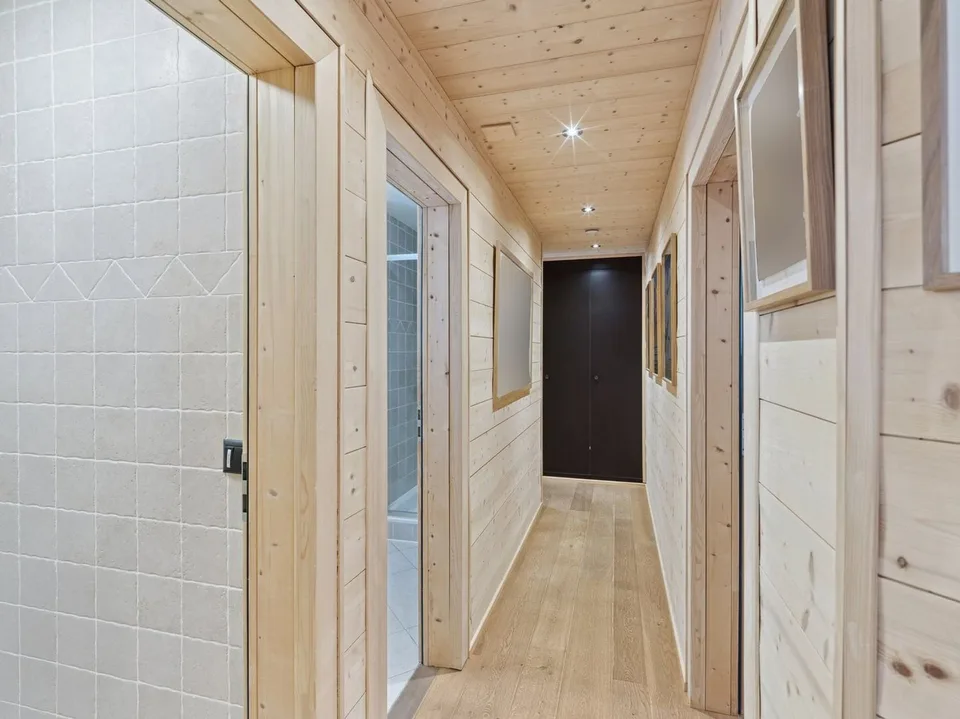 Bell'appartamento di 4,5 locali con camino, giardino privato, vista, 2 parcheggi – foto 13 di 13