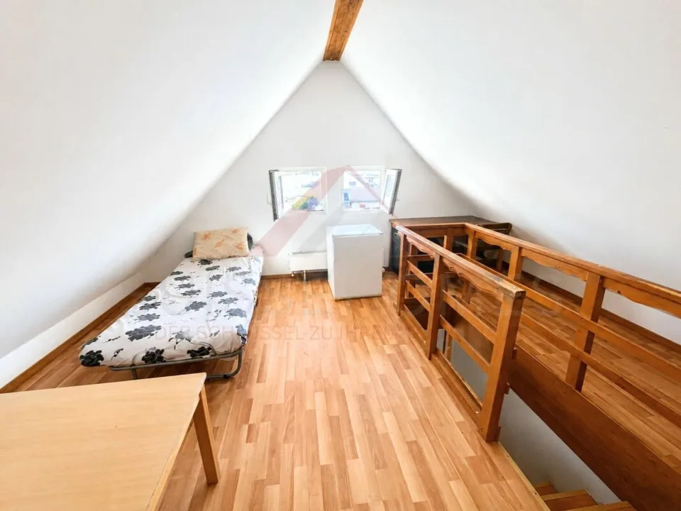 Maison multifamiliale à Niederbipp avec 3 appartements et potentiel de développement