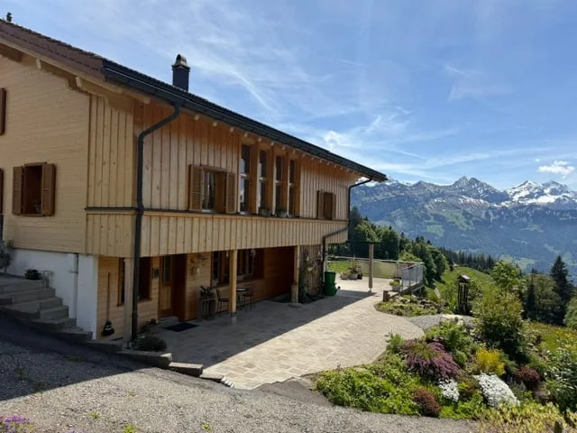 Charmantes Haus in Beatenberg mit atemberaubender Aussicht