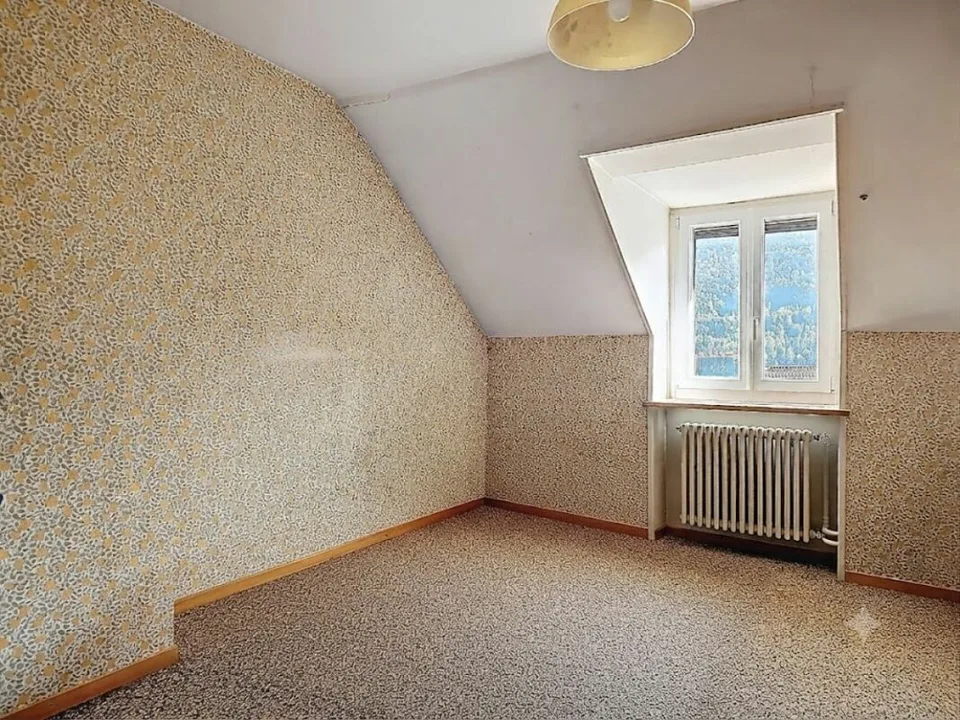 Prächtiges Potenzial für dieses 5-Zimmer-Duplex zur Personalisierung