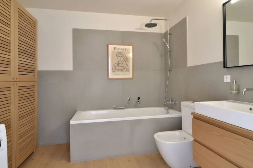 Duplex mit 3.5 Zimmern + Büro mit großem Potenzial und unvergleichlichem Blick – Foto 15 von 21