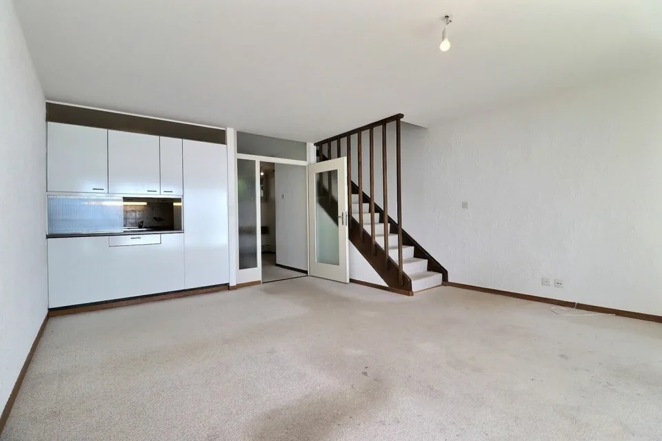 Duplex mit 3.5 Zimmern + Büro mit großem Potenzial und unvergleichlichem Blick – Foto 6 von 21