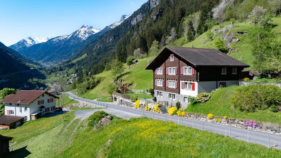 Appartamento di 2,5 locali o appartamento vacanze a Gurtnellen, UR
