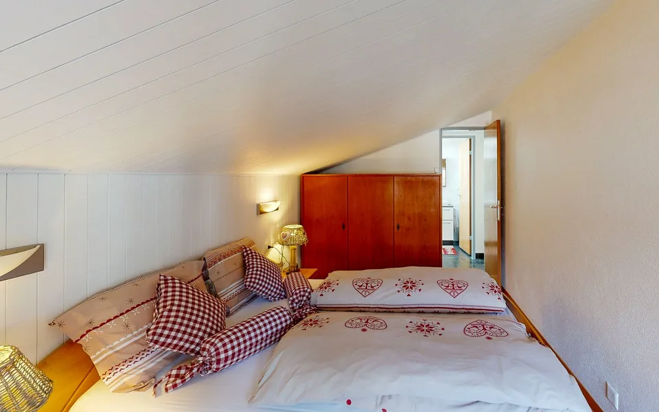 Verkauft- Dachwohnung mit wunderschönem Blick (Zweitwohnung) – Foto 6 von 13