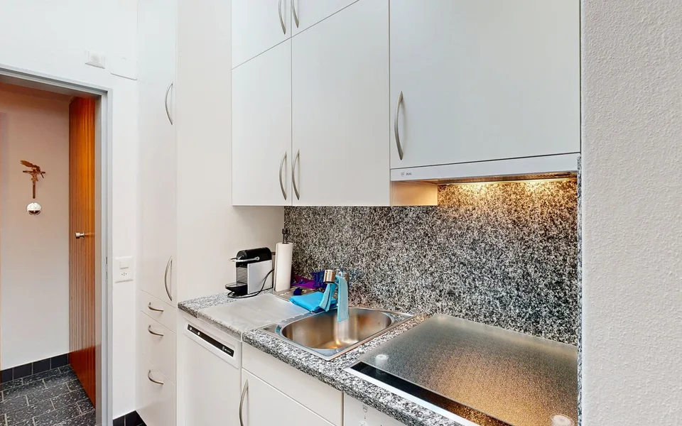 Verkauft- Dachwohnung mit wunderschönem Blick (Zweitwohnung) – Foto 9 von 13