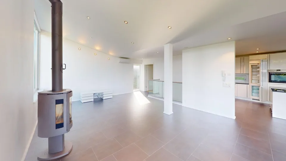 Geräumige Villa mit ruhiger Lage und sehr schöner Abgeschiedenheit