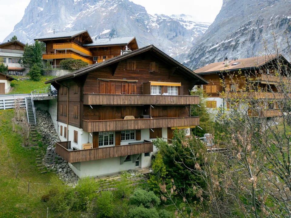 Charming 4-room maisonette apartment with breathtaking views in Grindelwald – photo 11 of 14