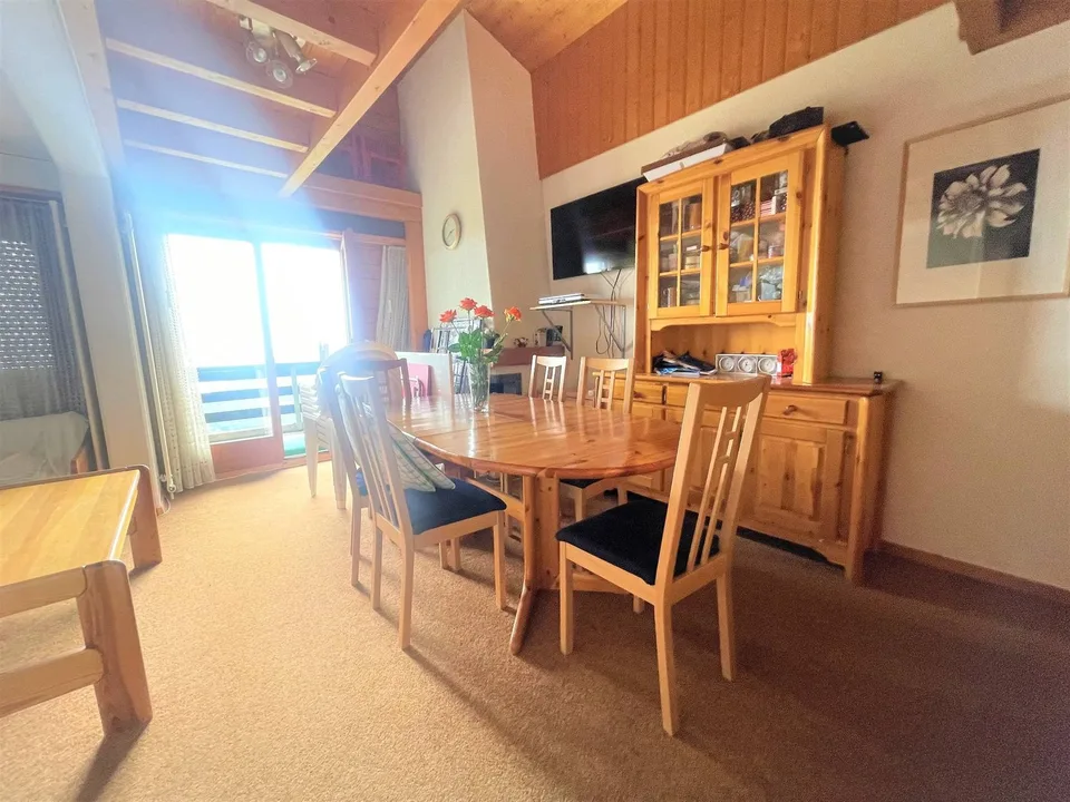 Appartamento di 3.5 locali di 63m2 in duplex nel sottotetto con balconi e vista impareggiabile