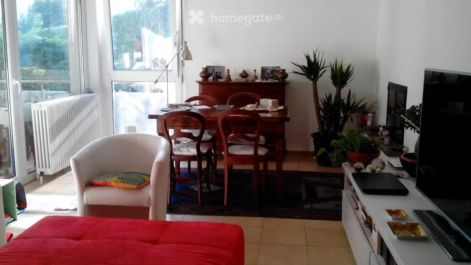 Vendo 3.5 Locale 50 mt centro Paradiso con Piscina