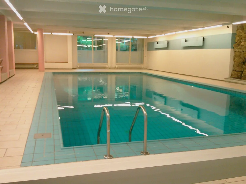Vendo 3.5 Locale 50 mt centro Paradiso con Piscina