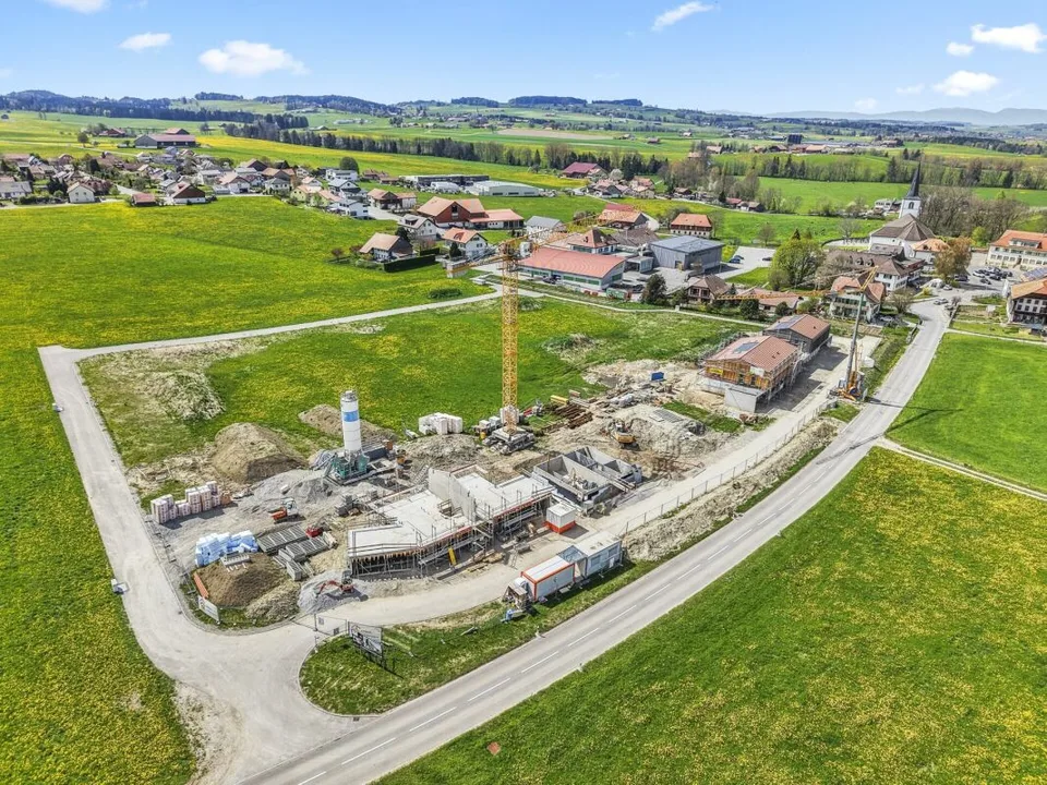 6 neue Semi-Detaché-Villen mit 5.5 Zimmern in Sâles