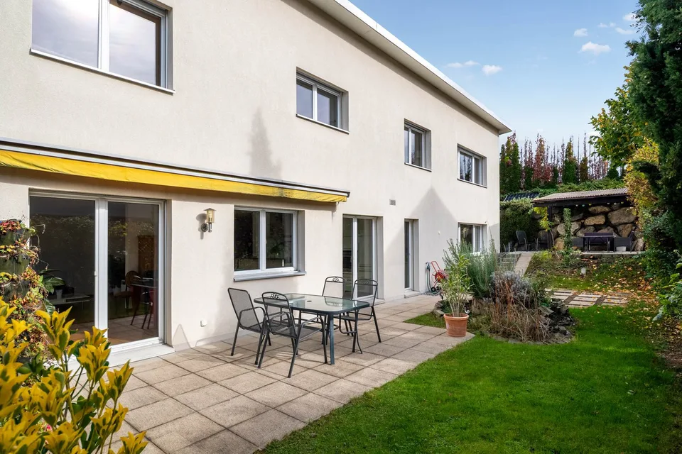 RESERVIERT  //  Haus mit vielen Nutzungsmöglichkeiten  //  RESERVIERT
