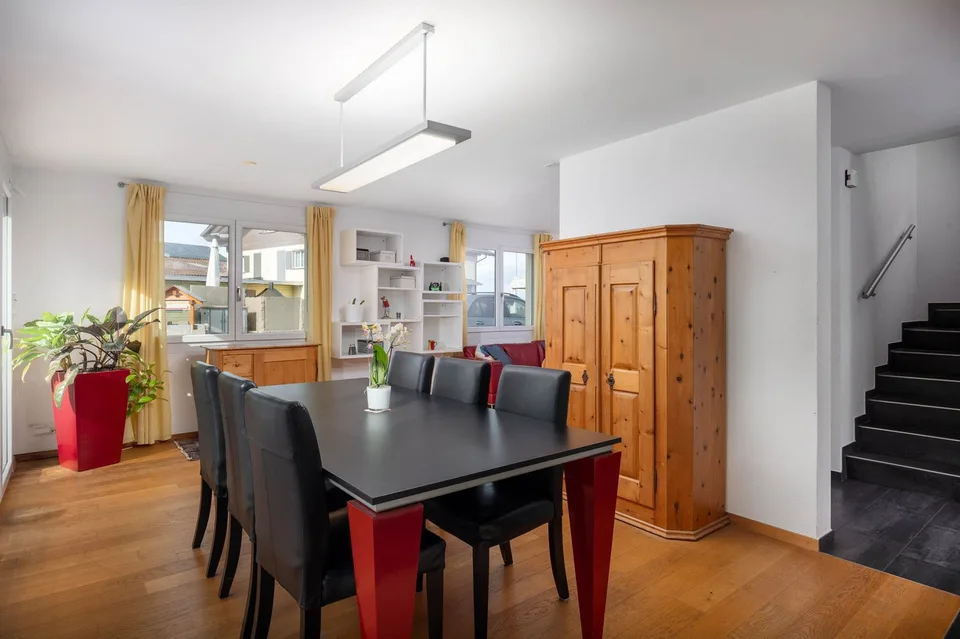RESERVIERT  //  Haus mit vielen Nutzungsmöglichkeiten  //  RESERVIERT