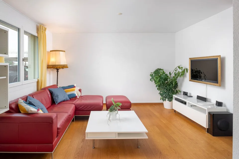 RESERVIERT  //  Haus mit vielen Nutzungsmöglichkeiten  //  RESERVIERT