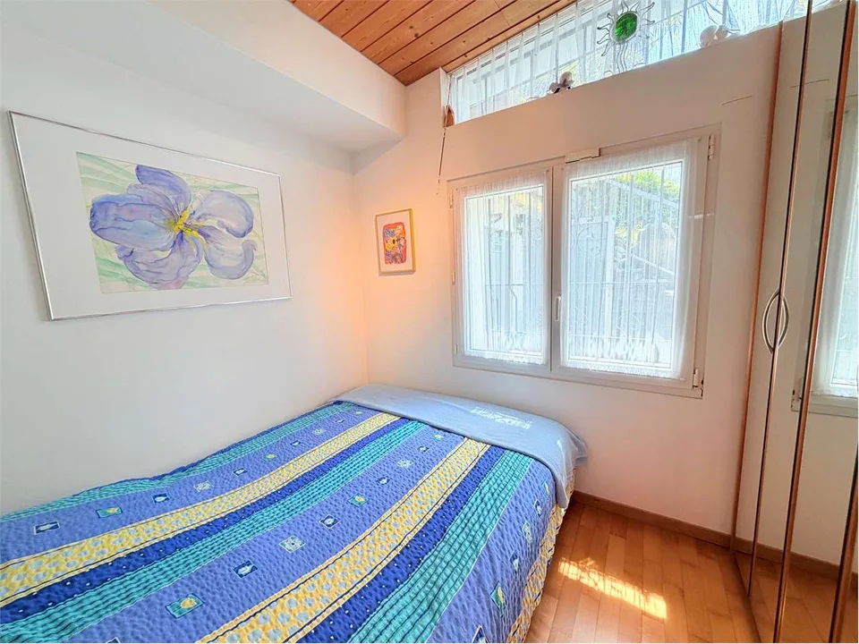Casa indipendente completamente ristrutturata su un unico livello con – foto 10 di 13