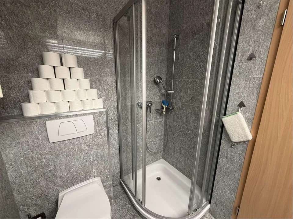 Casa indipendente completamente ristrutturata su un unico livello con – foto 12 di 13