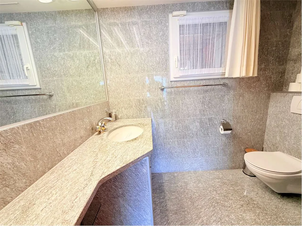Casa indipendente completamente ristrutturata su un unico livello con – foto 11 di 13