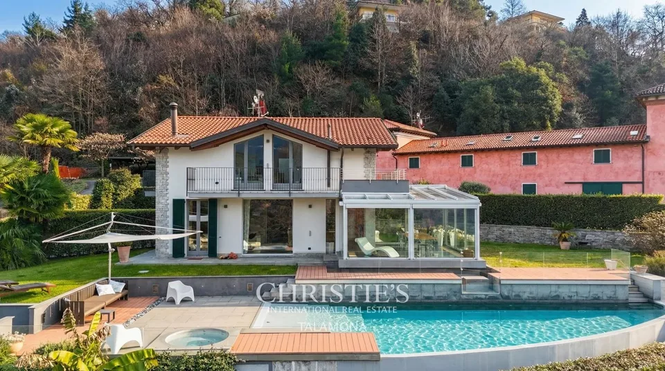 Villa elegante sul lago con vista panoramica ? Brezzo di Bedero