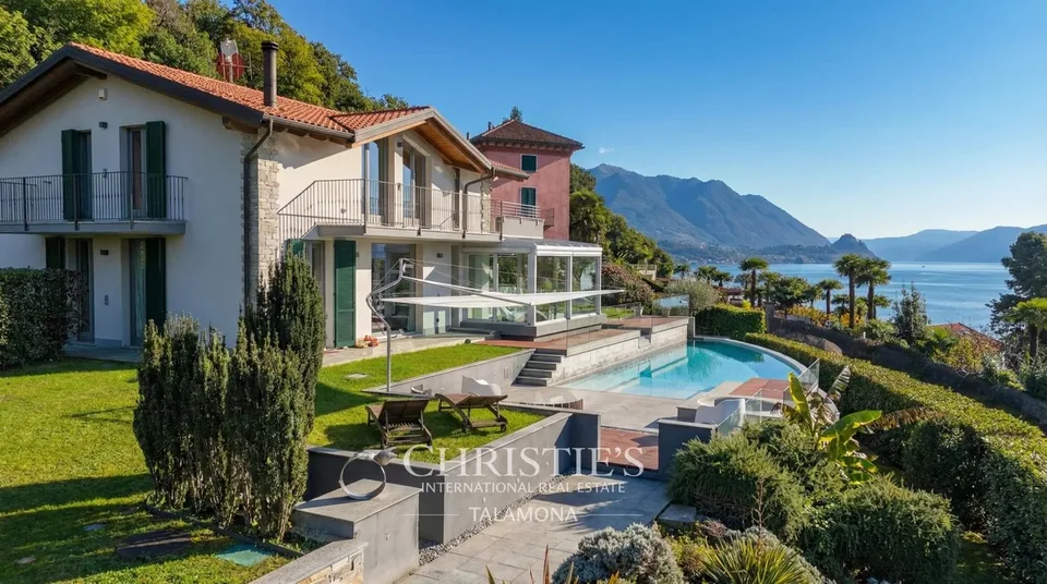 Villa elegante sul lago con vista panoramica ? Brezzo di Bedero