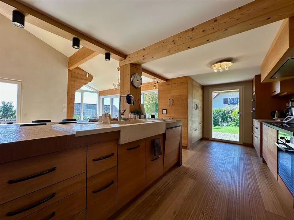 Casa indipendente ristrutturata con vista sul lago - 5 camere da letto, belle caratteristiche