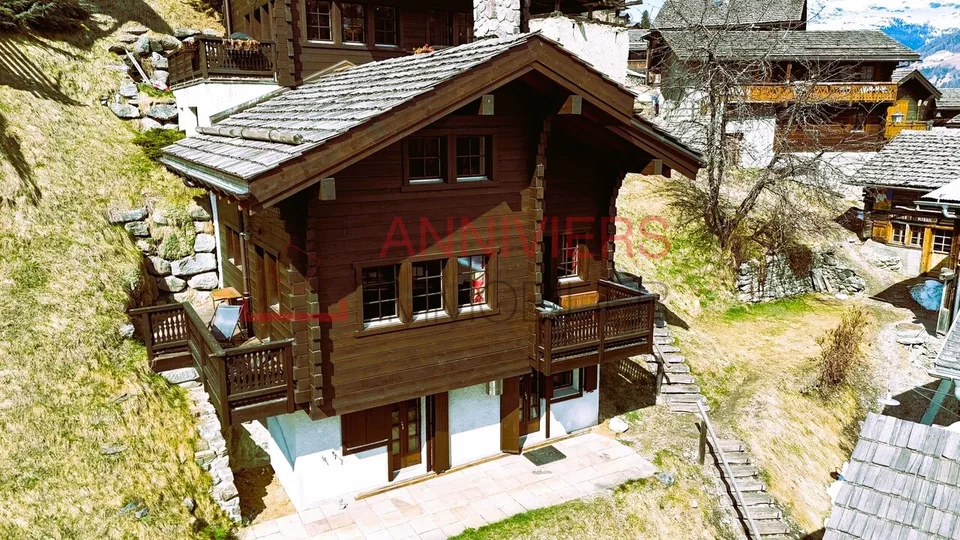 PERLE RARE - Authentique chalet au coeur du vieux village de Grimentz