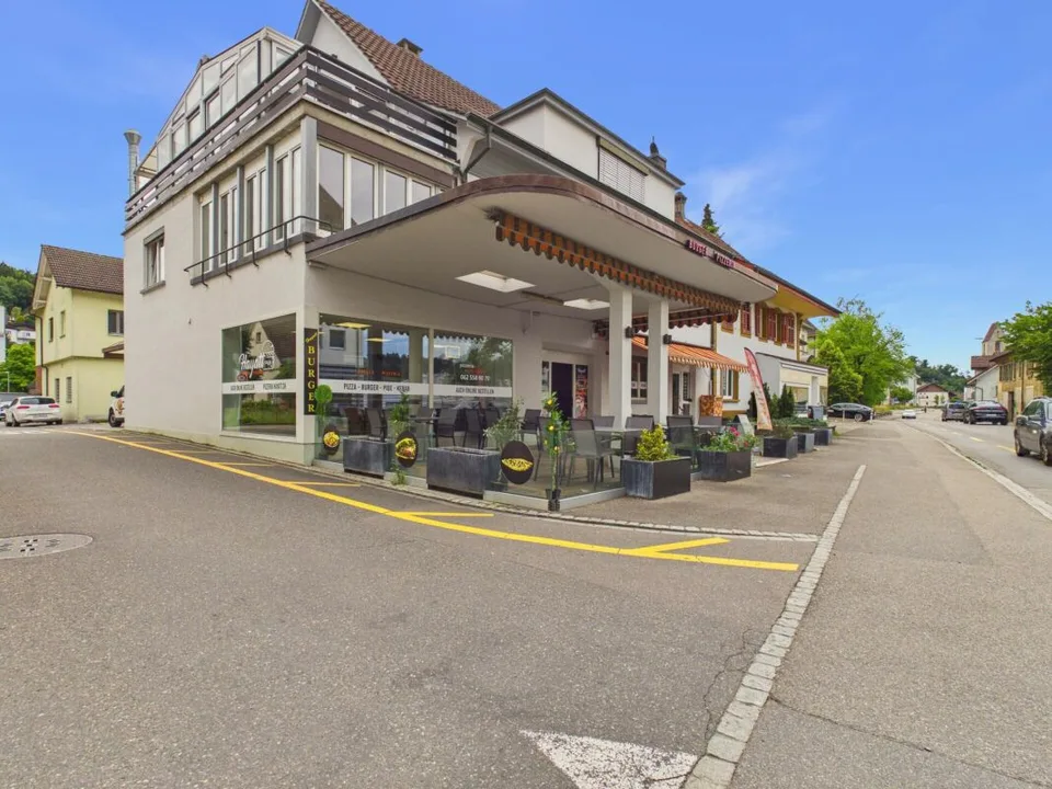 Charmantes Wohn- und Geschäftshaus in Schöftland