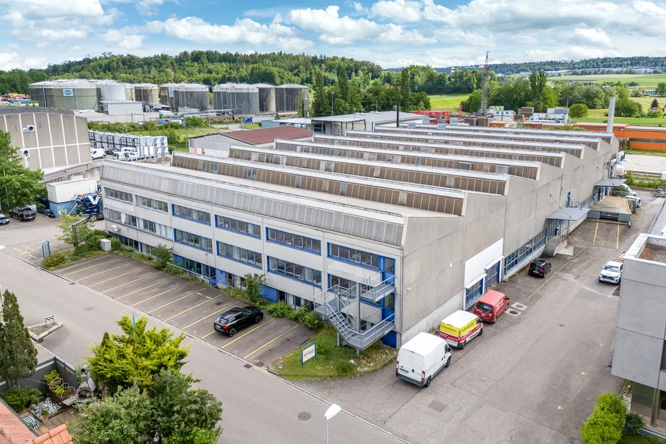 Gewerbehalle für Selbstnutzer - ideal für Produktion oder Logistik