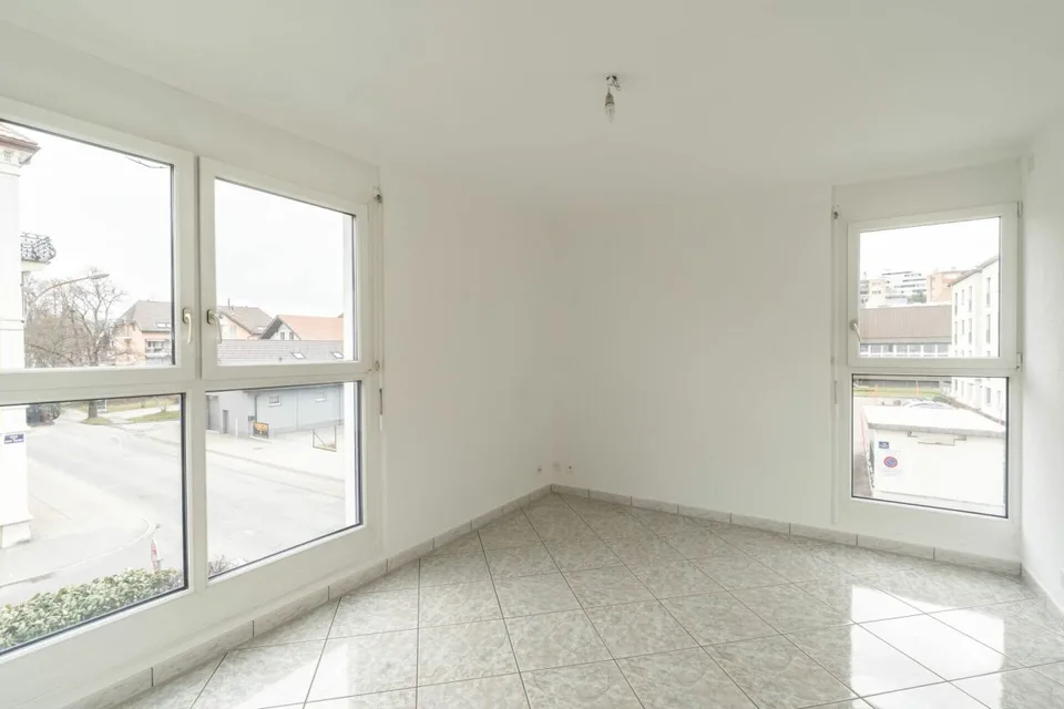 Schönes helles 5,5-Zimmer-Apartment mit Garage - La Chaux-de-Fonds – Foto 8 von 14