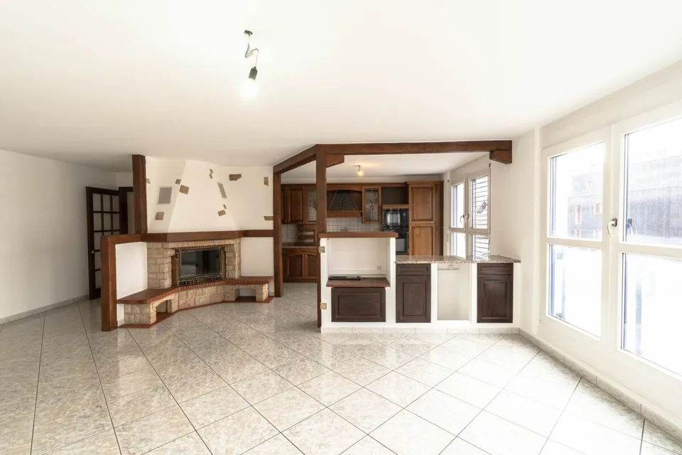 Schönes helles 5,5-Zimmer-Apartment mit Garage - La Chaux-de-Fonds – Foto 7 von 14